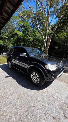 MITSUBISHI PAJERO DAKAR 3.2 HPE 4X4 7 LUGARES 16V TURBO INTERCOOLER DIESEL 4P AUTOMÁTICO